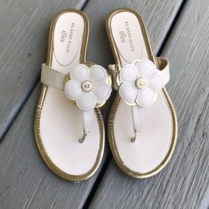 Adorable Flower Thong Sandals